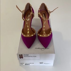 Magenta pumps